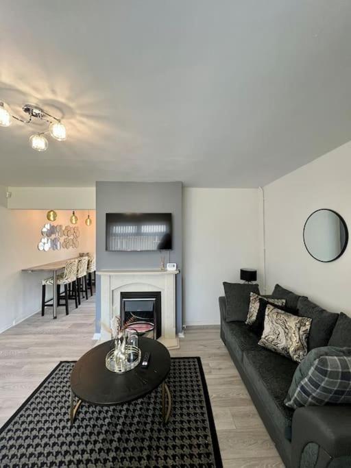Welsh Getaway Home No 2 - 10 Mins To Bike Park Wales Мертир-Тидвилл Экстерьер фото